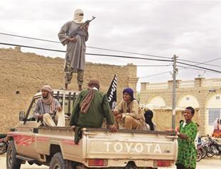 Hollande vows action on new Mali offensive