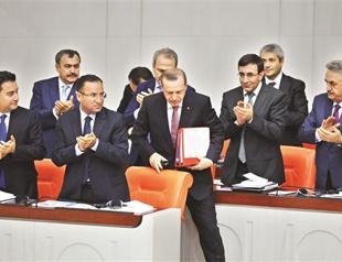 Turkish PM raises expectations for imminent Cabinet revision