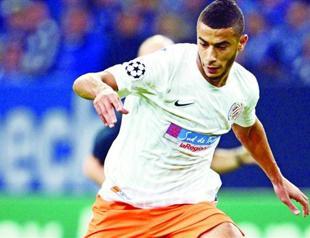 Media blamed for unfinished transfer