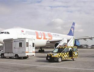 Mystery on jet with 1.5 tons of gold