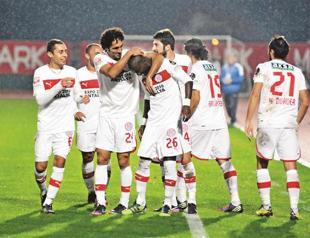 High-flying Antalyaspor looks to carry big form to New Year