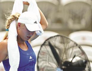 Stars sweat it out in Sydney ‘sauna’