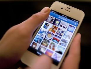 Apple tailoring cheaper iPhone model: reports