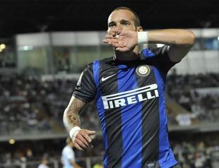 Galatasaray agrees with Inter in Sneijder chase