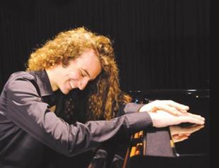 Young talent concert at Akbank Sanat