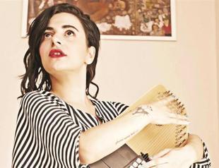 Ceylan Ertem at salon stage