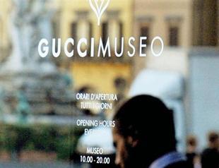 Exhibition reveals early works of Sherman