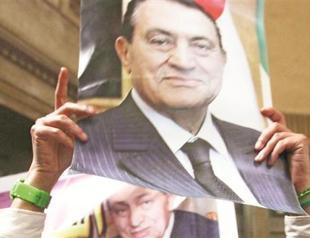 Court orders Mubarak retrial
