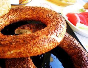 Simit, ‘daily food of poor,’ whets foreign appetite