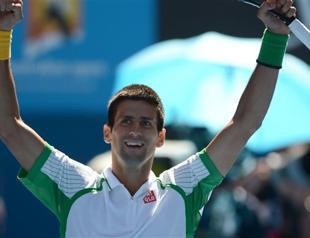Djokovic fires warning after easy win