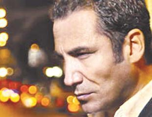 Ferhat Göçer combining East and West