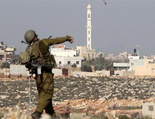 Palestinian shot by Israeli troops on Gaza border: medic