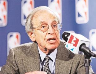 Mediator ends role in lockout talks