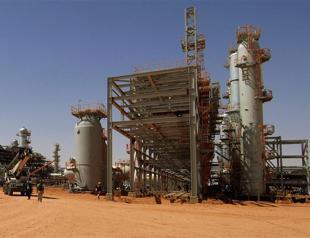 Sixty foreigners still caught in Sahara hostage crisis