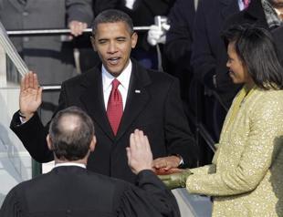 Obamas official oath in private on Sunday, public event on Monday