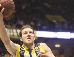 Fener takes on Khimki hoping for maiden win