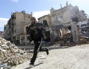 Syria warplanes raid Damascus province, blackout eases