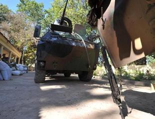 French armoured column enters central Mali town