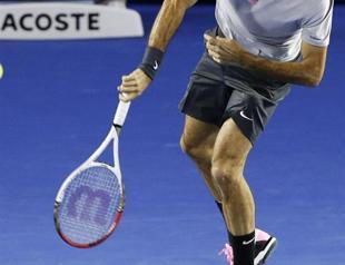 Federer, Murray show no mercy