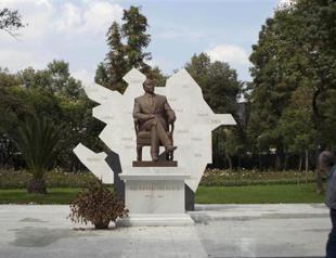Mexico to move Aliyev’s statue