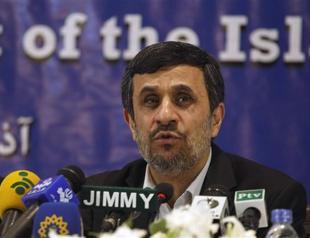 Ahmadinejad says he is ready to be first Iranian in space
