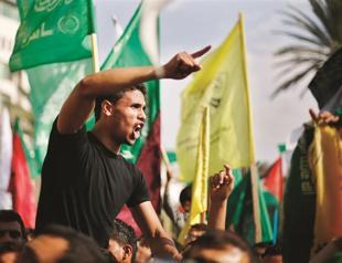 Gaza back to life as fears held on lull