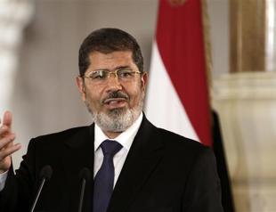 Egypts Morsi flies to Berlin for crisis-shortened visit: media