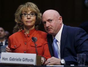 Gabby Giffords pleads to US Congress to curb gun violence