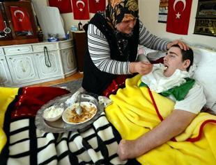 Russian mother to search for missing son in Turkey