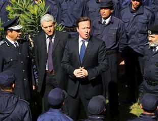 British PM makes surprise visit to Libya