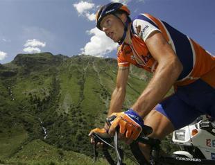 Rasmussen admits to 12 years doping