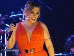 Sezen Aksu at Bostancı Center