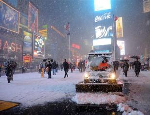 Blizzard brings US northeast to a halt