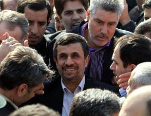 You cannot point a gun at the Iranian nation: Ahmadinejad