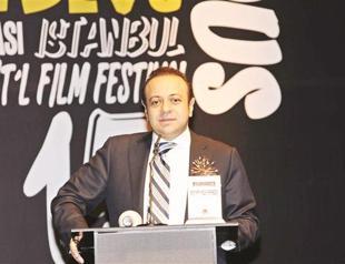 Democracy and arts related, says Bağış