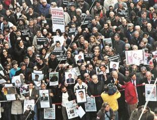 Watchdog calls on gov’t to free activists, scribes