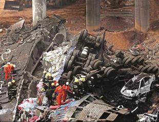 26 dead in truck blast in China