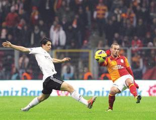 Sneijder set to make debut start for Lions