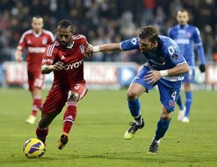 Beşiktaş draws 2-2 as Karabük secures comeback with 10 players