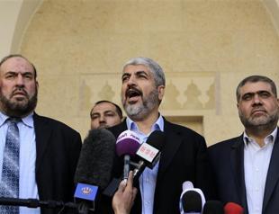 Israel arrests 25 Hamas members West Bank: army