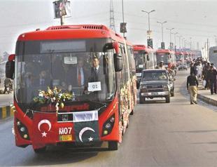 Turkish firms build metro bus in Pakistan