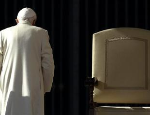 Shocking world, Pope Benedict steps down