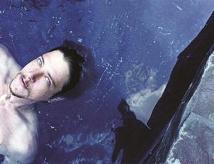 Banks to rock Babylon stage