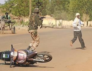 Al-Qaeda urges jihad against French intervention in Mali