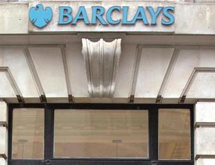 Barclays slashs 3700 bank jobs to cut costs