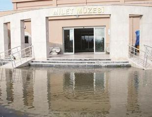 History underwater in Aegean museum