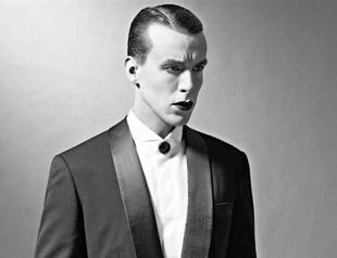 Cem Adrian on Jolly Joker stage