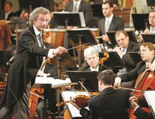 Vienna New Year’s concert to air live