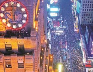 Record-high 52 million tourists generate $55 bln for New York