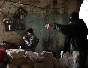 Jihadists seize Syria town on Iraq border: NGO